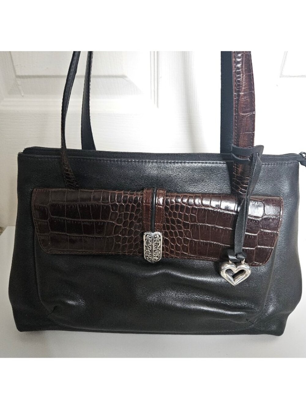 Brighton Black Brown Medium Large Leather Satchel Purse Shoulder Bag Heart Charm